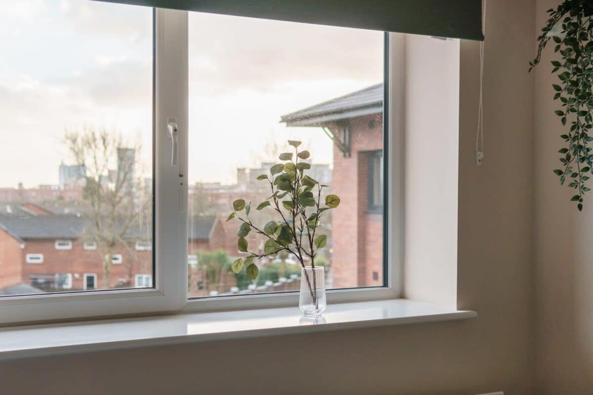 Modern 1 Bedroom Apartment In Manchester Exterior foto